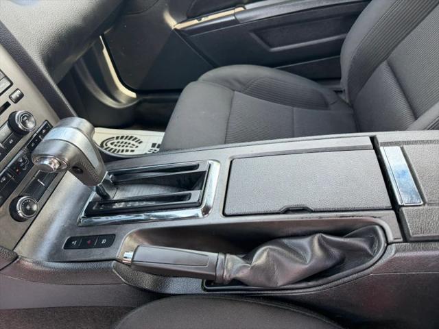 2012 Ford Mustang V6
