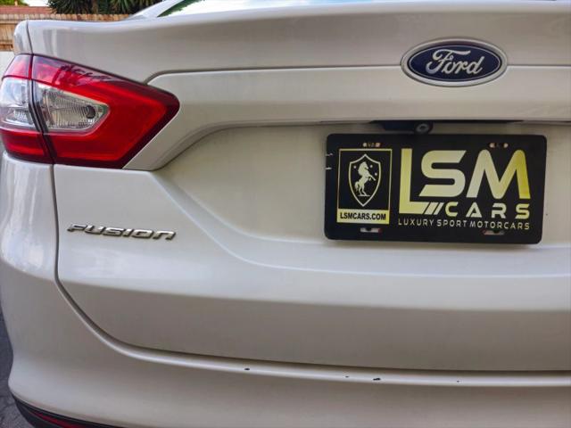 2016 Ford Fusion SE
