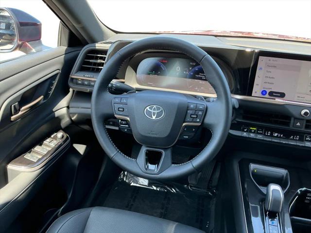 2025 Toyota Crown Signia XLE
