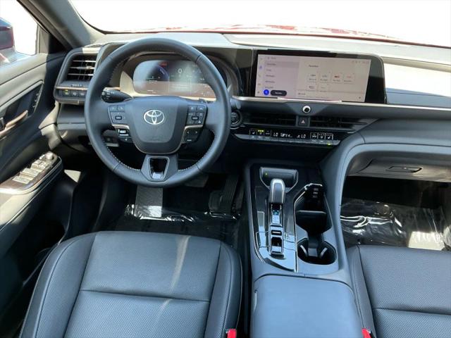 2025 Toyota Crown Signia XLE