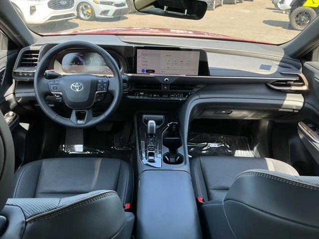 2025 Toyota Crown Signia XLE