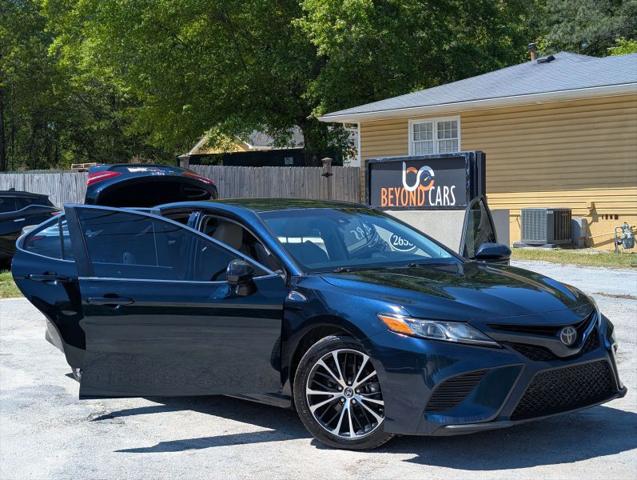 2018 Toyota Camry SE
