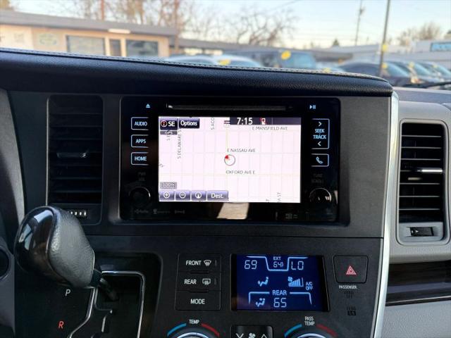 2017 Toyota Sienna XLE 8 Passenger