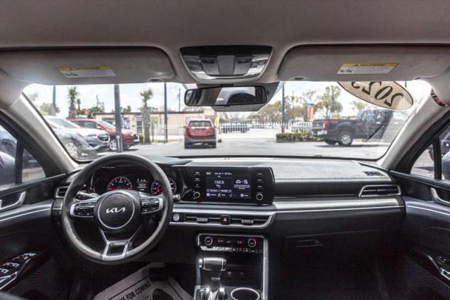 2023 Kia K5 LXS