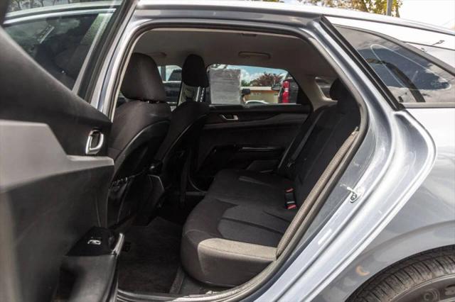 2023 Kia K5 LXS