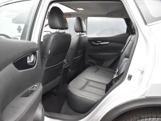 2022 Nissan Rogue Sport SL AWD Xtronic CVT