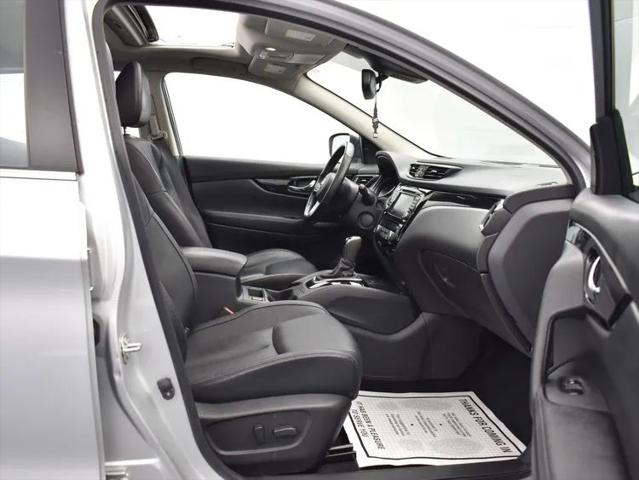 2022 Nissan Rogue Sport SL AWD Xtronic CVT