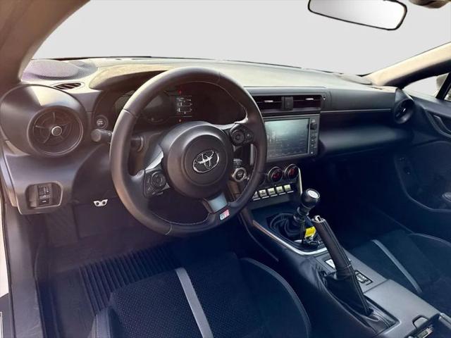 2024 Toyota GR86 Premium