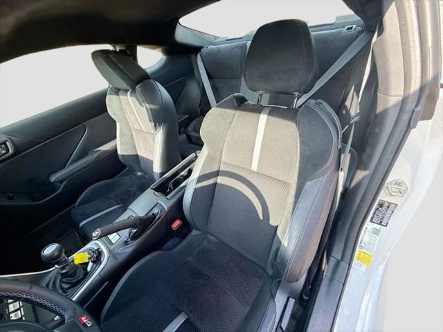 2024 Toyota GR86 Premium