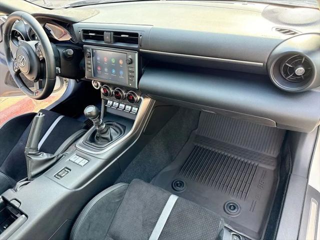 2024 Toyota GR86 Premium