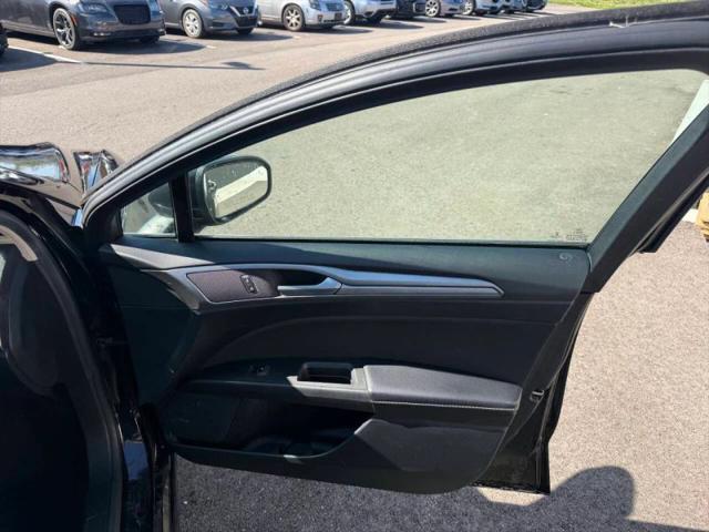 2020 Ford Fusion Hybrid SE