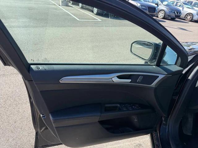 2020 Ford Fusion Hybrid SE