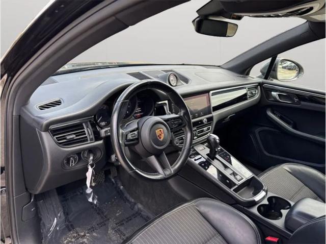 2023 Porsche Macan T