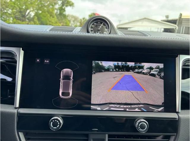 2023 Porsche Macan T