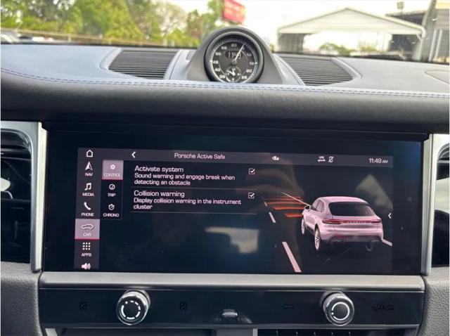 2023 Porsche Macan T