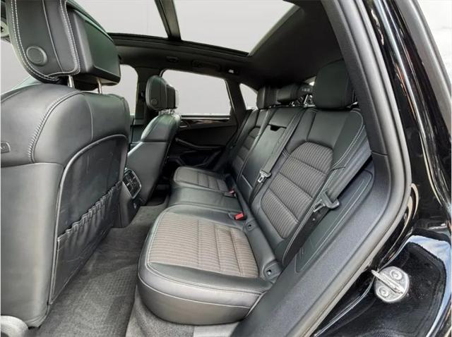 2023 Porsche Macan T