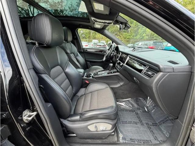 2023 Porsche Macan T