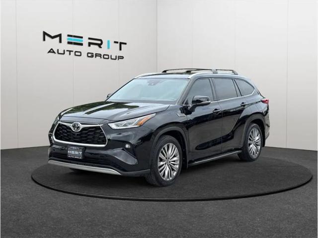 2023 Toyota Highlander Platinum