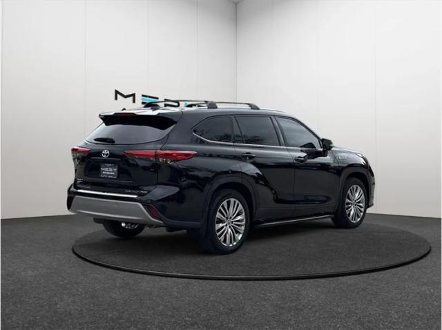 2023 Toyota Highlander Platinum