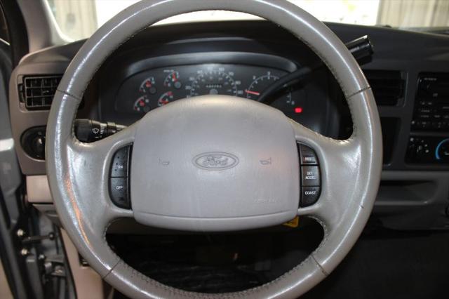 2000 Ford Excursion XLT