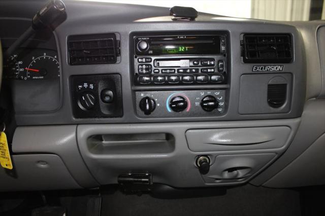 2000 Ford Excursion XLT