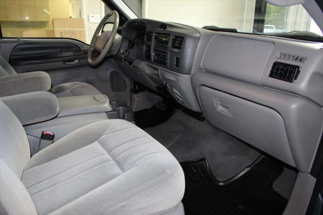 2000 Ford Excursion XLT