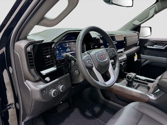 2026 GMC Sierra 1500 Crew Cab, Short Bed, SLT, RWD