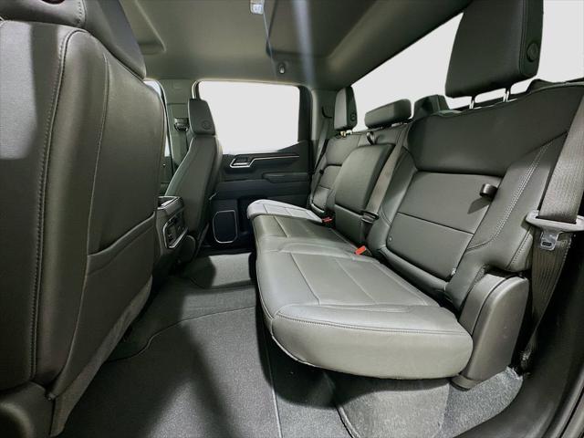 2026 GMC Sierra 1500 Crew Cab, Short Bed, SLT, RWD
