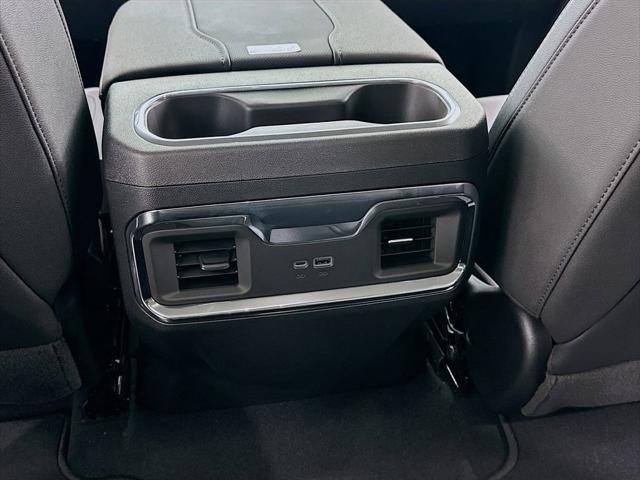 2026 GMC Sierra 1500 Crew Cab, Short Bed, SLT, RWD