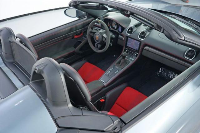 2024 Porsche 718 Spyder RS