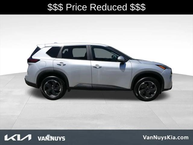 2024 Nissan Rogue SV FWD