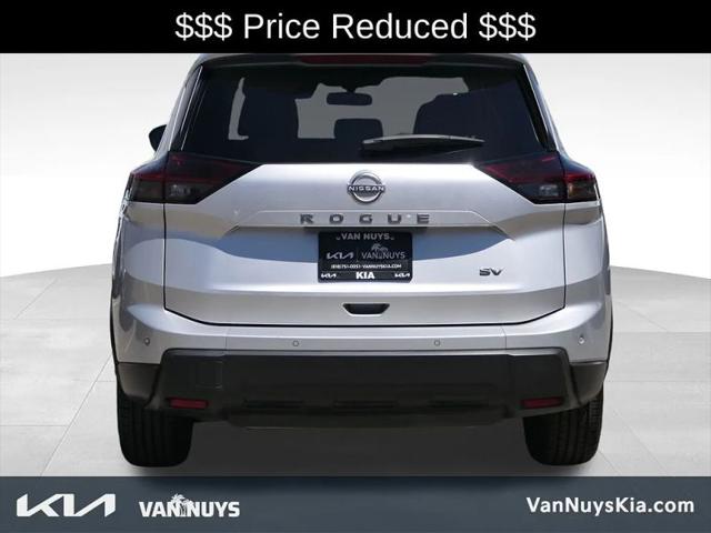 2024 Nissan Rogue SV FWD