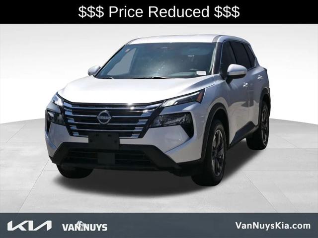2024 Nissan Rogue SV FWD