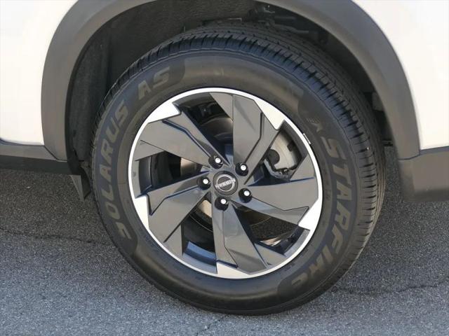 2024 Nissan Rogue SV FWD