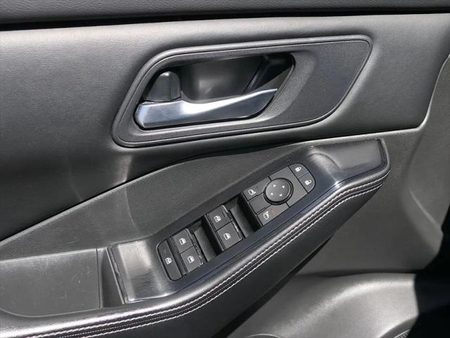 2024 Nissan Rogue SV FWD