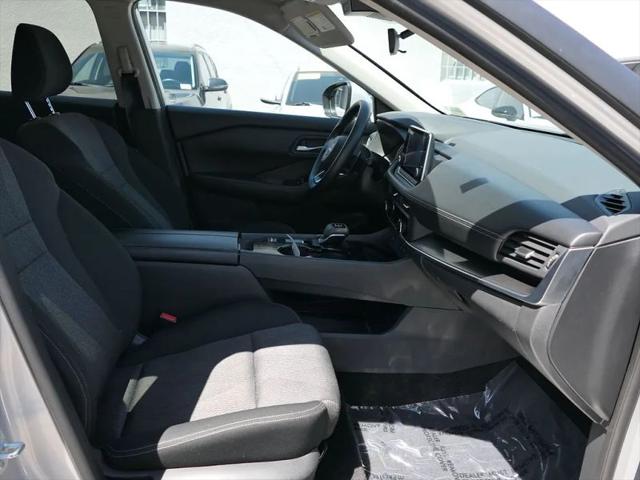 2024 Nissan Rogue SV FWD
