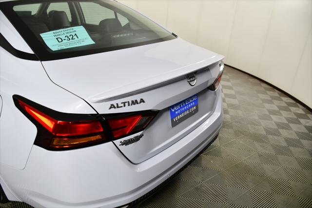 2024 Nissan Altima SR FWD