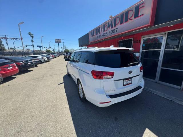2017 Kia Sedona LX