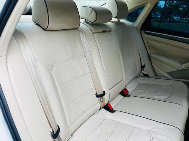 2017 Volkswagen Passat 1.8T R-Line