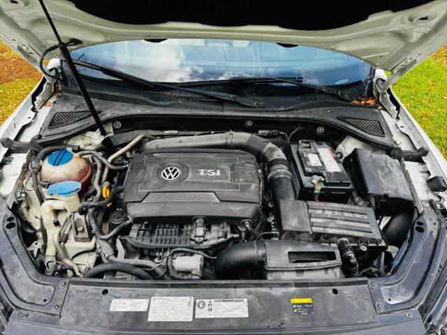 2017 Volkswagen Passat 1.8T R-Line