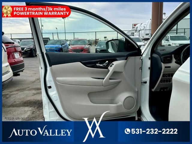 2022 Nissan Rogue Sport SL AWD Xtronic CVT