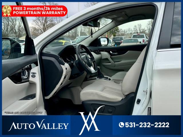 2022 Nissan Rogue Sport SL AWD Xtronic CVT
