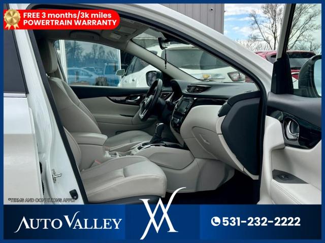 2022 Nissan Rogue Sport SL AWD Xtronic CVT