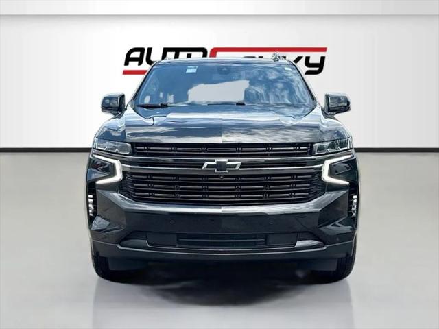 2022 Chevrolet Suburban 4WD RST