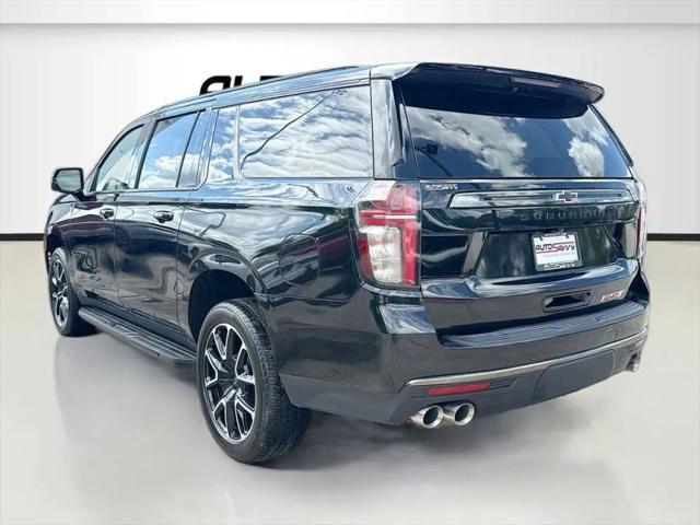 2022 Chevrolet Suburban 4WD RST