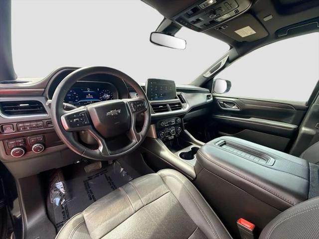 2022 Chevrolet Suburban 4WD RST