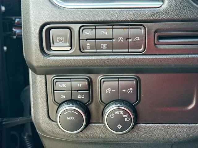 2022 Chevrolet Suburban 4WD RST