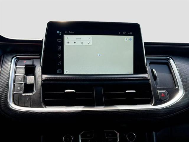 2022 Chevrolet Suburban 4WD RST