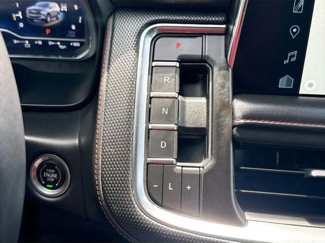2022 Chevrolet Suburban 4WD RST