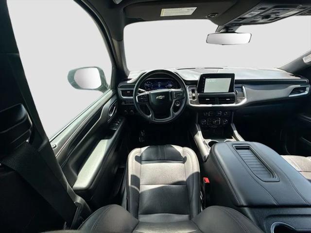 2022 Chevrolet Suburban 4WD RST